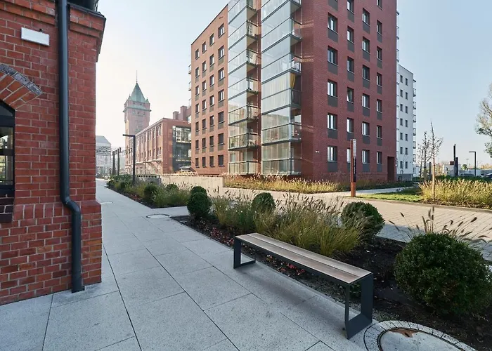 Browary Wroclawskie Apartments With Free Garage By Noclegi Renters