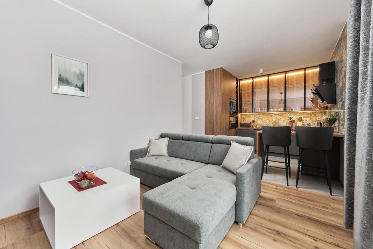 Browary Wroclawskie With Free Garage By Renters