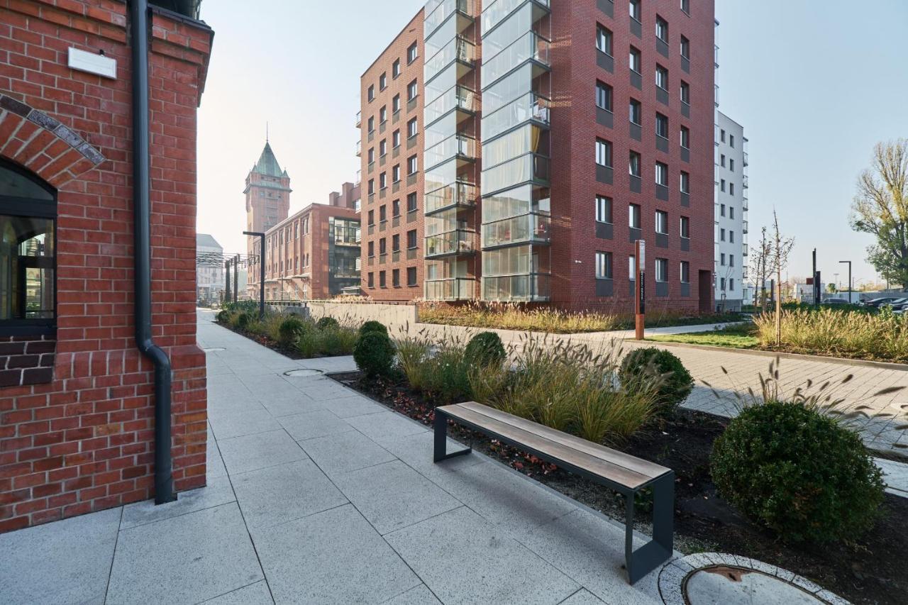 Apartment Browary Wroclawskie With Free Garage By Renters