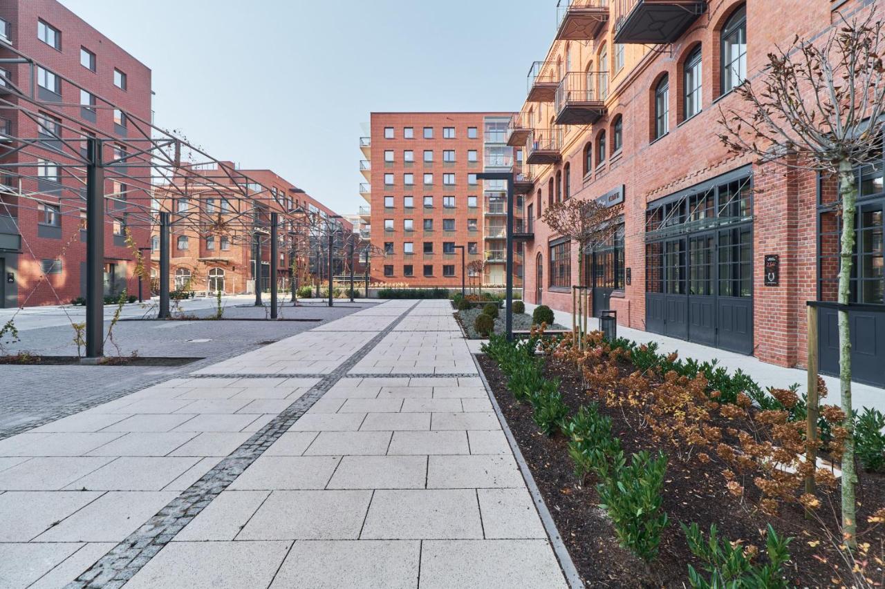 Apartment Browary Wroclawskie With Free Garage By Renters