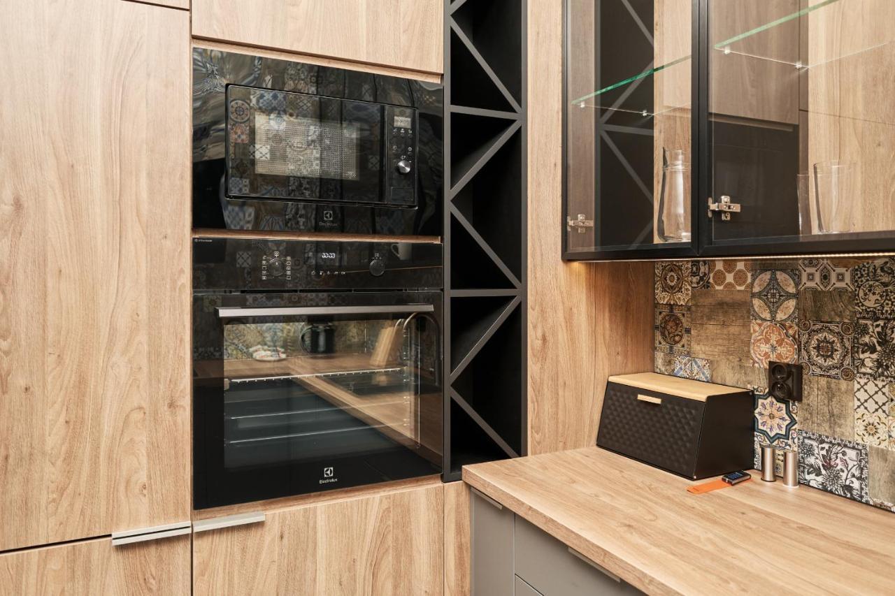 Browary Wroclawskie With Free Garage By Renters