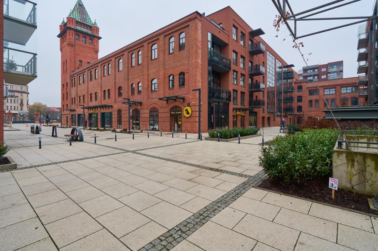 Browary Wroclawskie With Free Garage By Renters Apartment